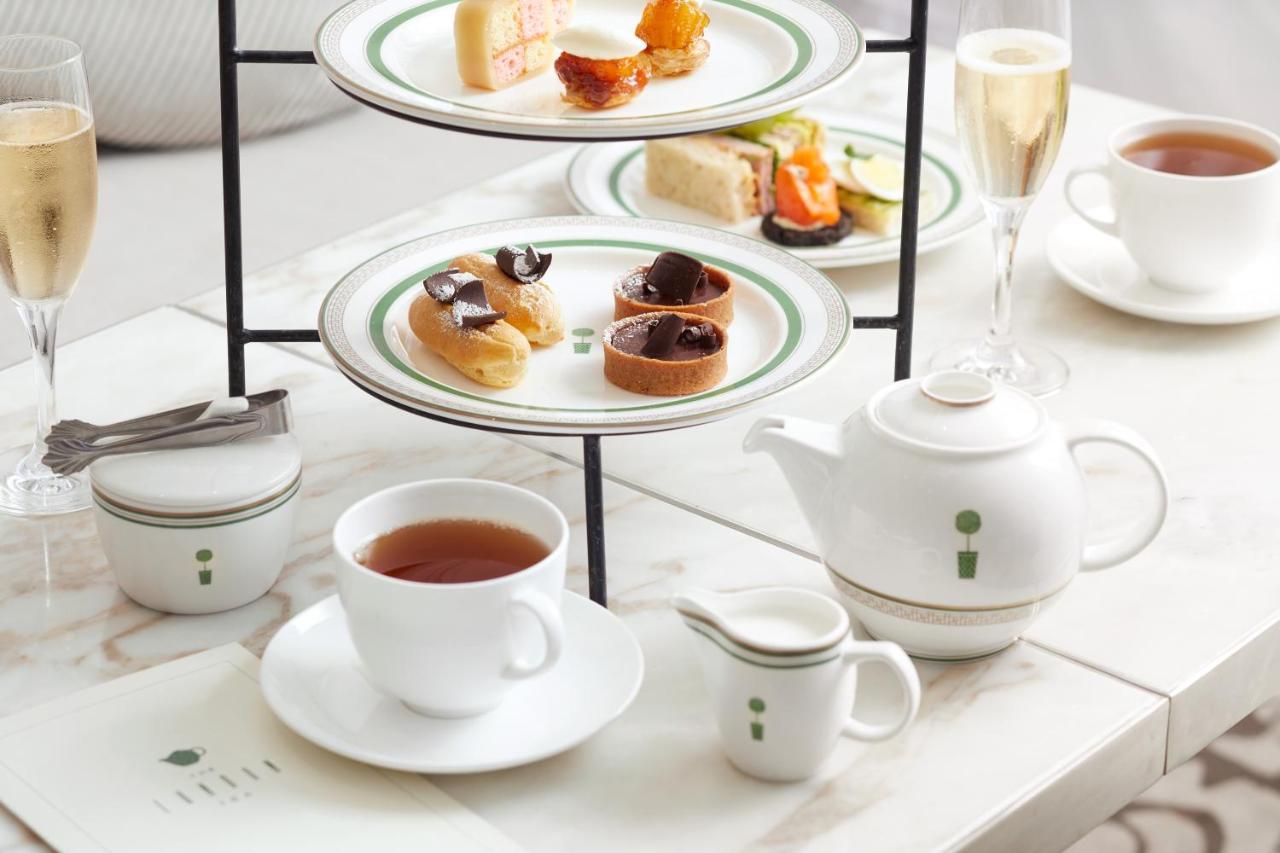 The London West Hollywood At Beverly Hills Bagian luar foto Afternoon tea at the Ritz