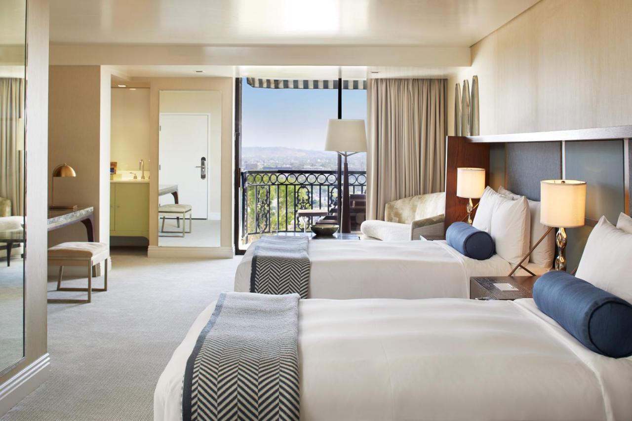 The London West Hollywood At Beverly Hills Bagian luar foto A guest room at the Wynn