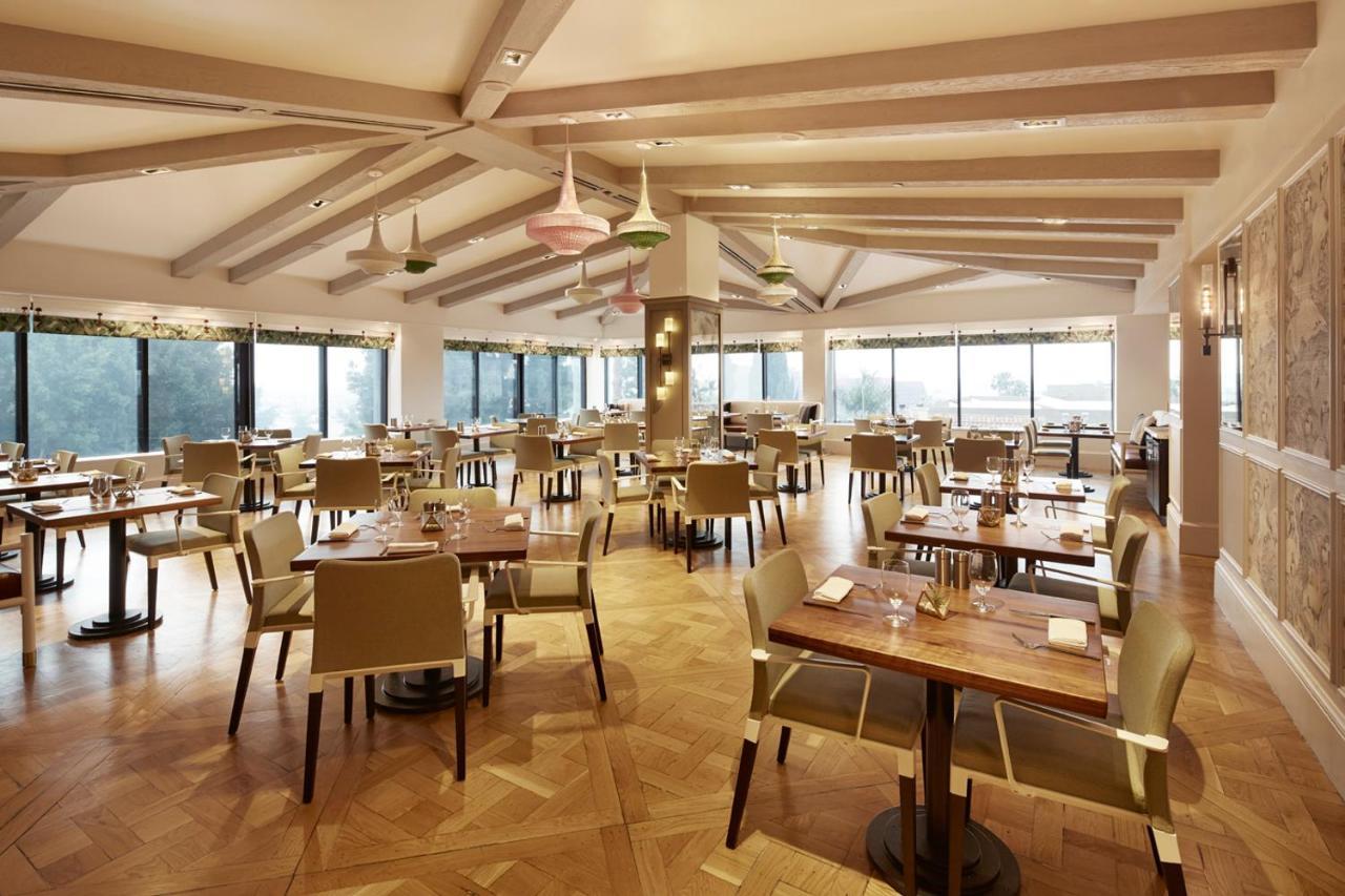 The London West Hollywood At Beverly Hills Bagian luar foto The restaurant at The Ivy Temple Row