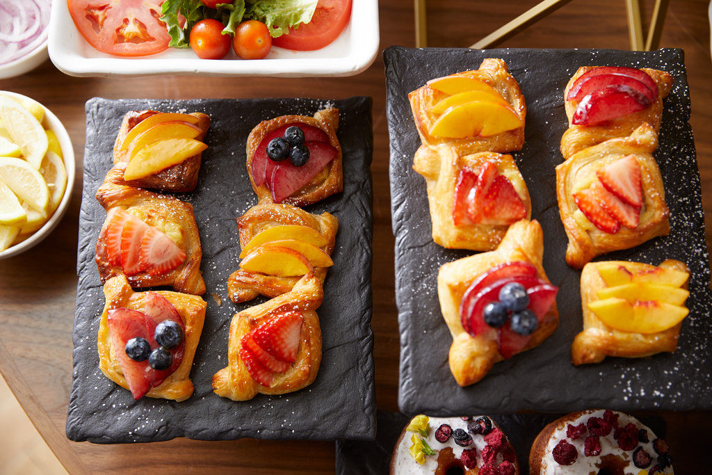 The London West Hollywood At Beverly Hills Bagian luar foto Fruit toast